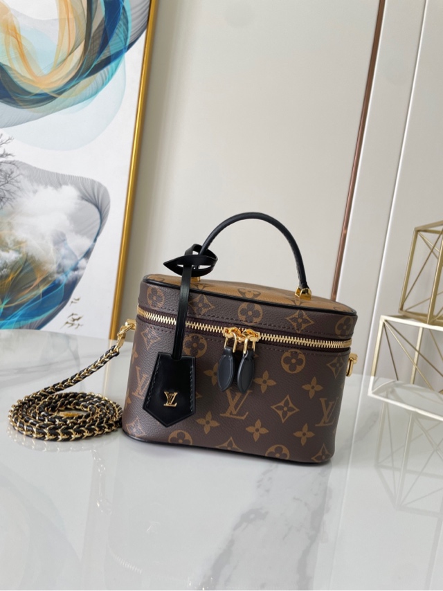 LV  MONOGRAM M45165 VANITY